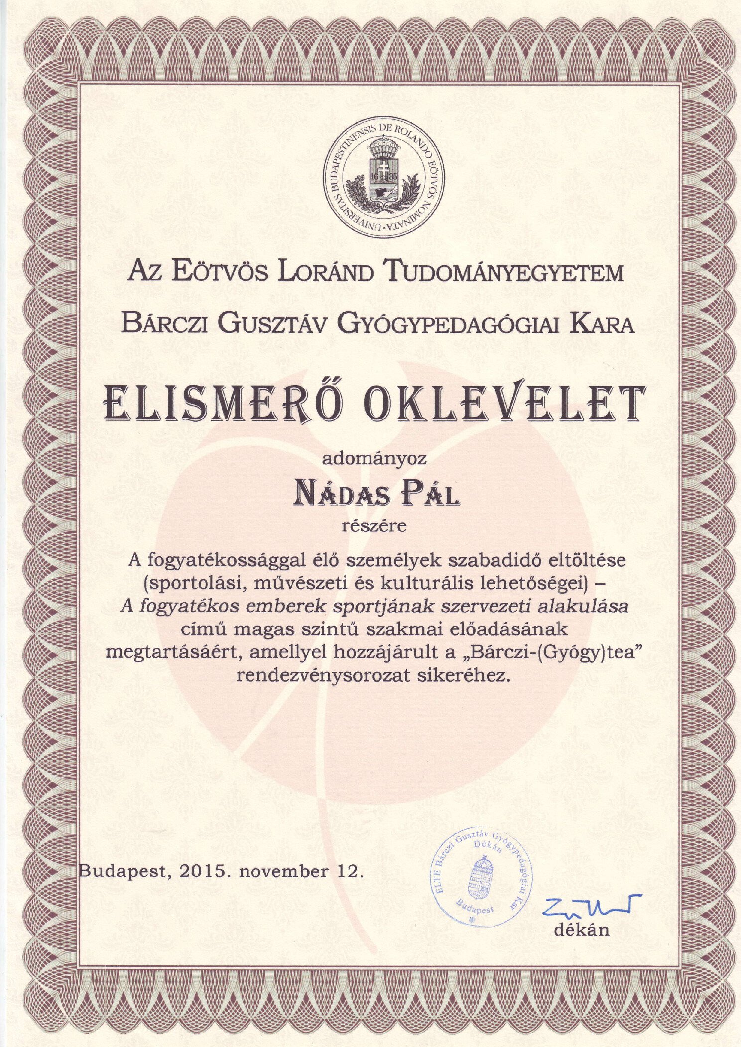 2015. ELTE BGGYK dekan kezjegyevel ellatott Oklevel borító