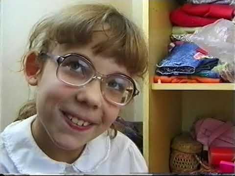 1998-Pipacsok-Geszti-csalad-tortenete-Rendezte-Tolcsey-Agnes-A-Magyar-Filmszemlen-1999-ben-D